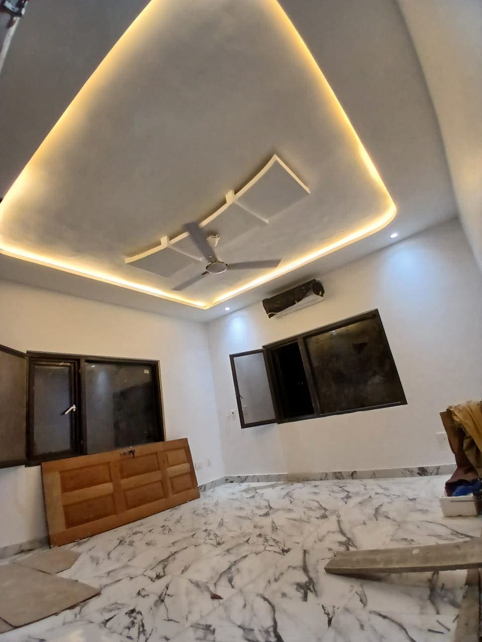 Bedroom POP tray ceiling with concealed cove lighting